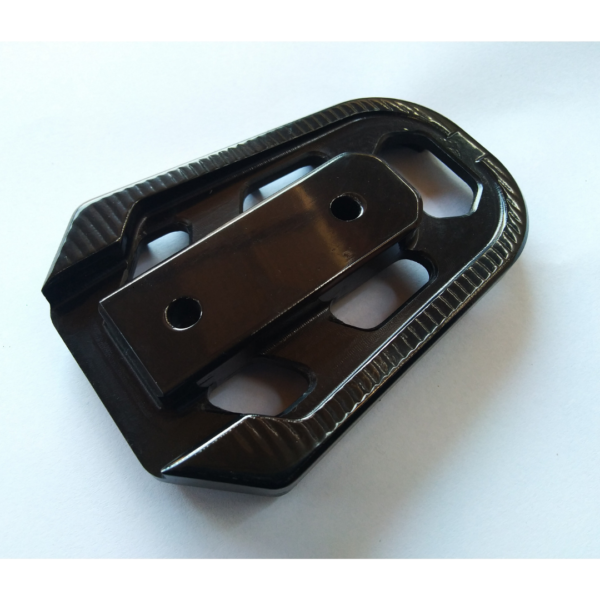 foot peg for bajaj dominor 400