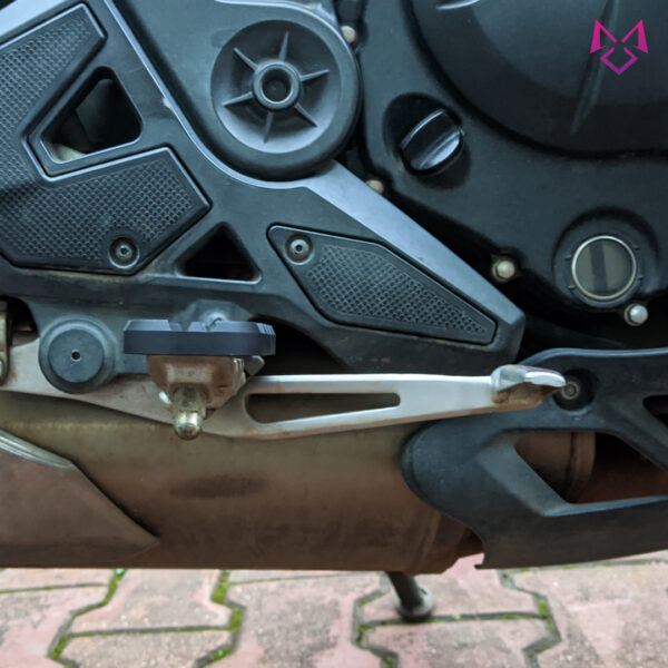 Kawasaki Versys 650 / 1000 - Anti Slip Foot Pegs - Image 3